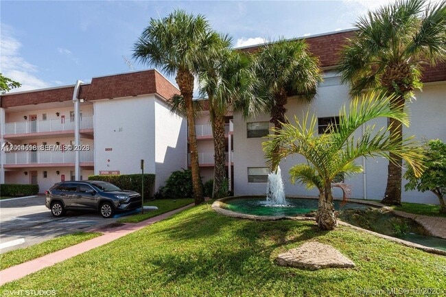 Building Photo - 8000 Lagos De Campo Blvd Unit A-303
