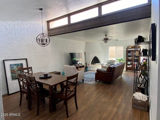 Photo - 5100 N Miller Rd