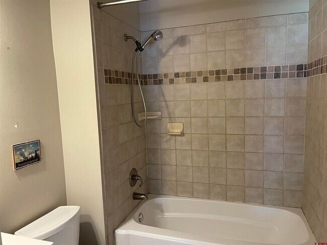 1158 Cloud Cap Ave Unit B