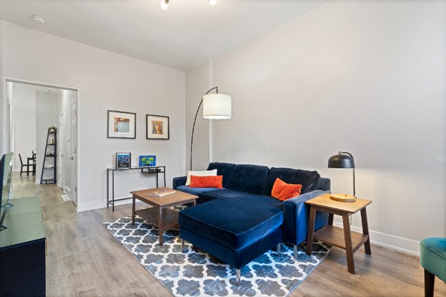 Photo - 2345 W 21st St Unidad 1