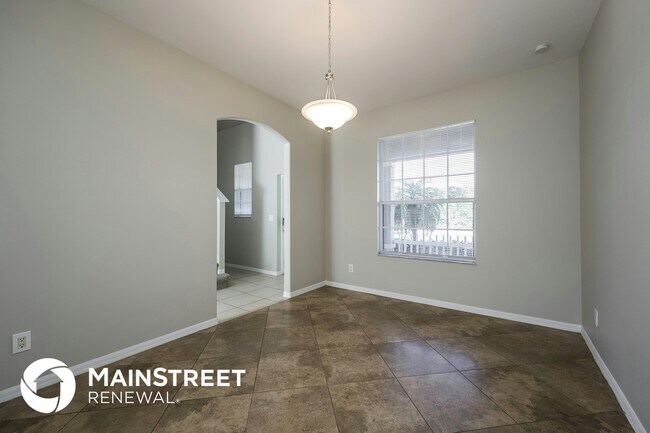 Photo - 630 Creuset Ave S
