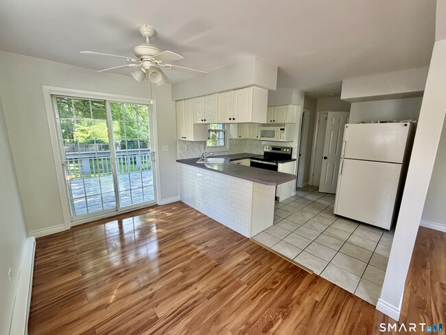Photo - 15 Juniper Rd