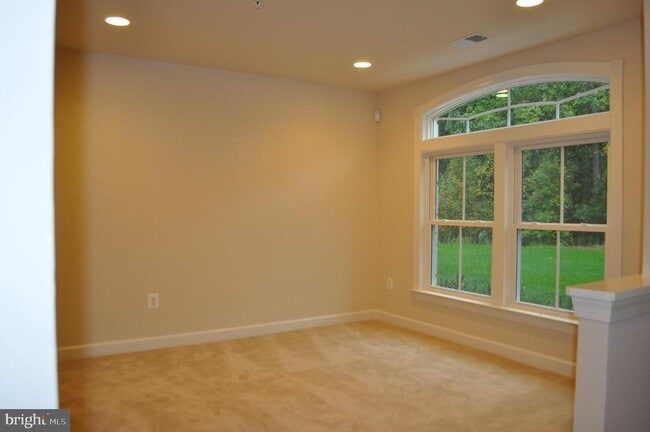 Photo - 346 White Ash Pl