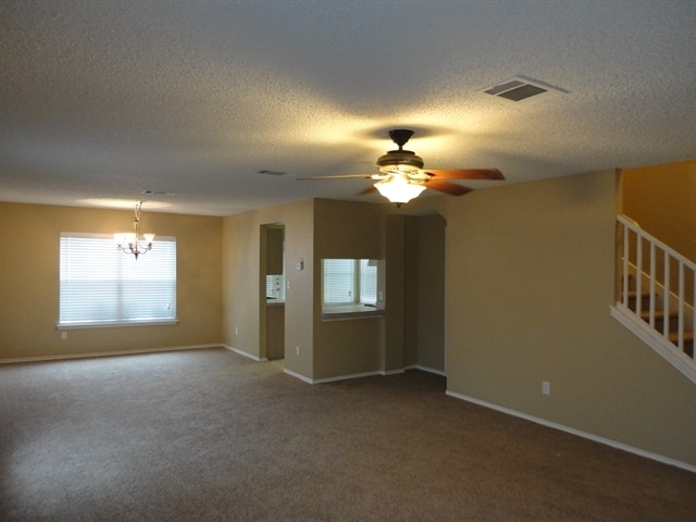 Photo - 1000 Silverstone Ln