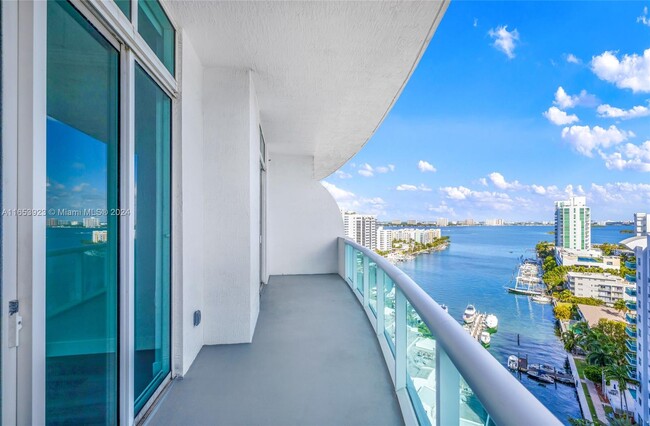 Photo - 7900 Harbor Island Dr Condominio Unidad PH8