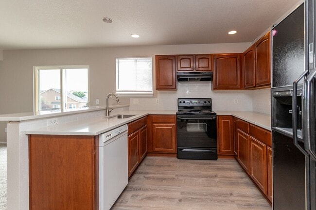 Photo - Beautiful 4-bedroom 3-bath located in Stetson Hills!