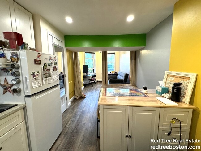 Photo - 482 Beacon St Unit 2