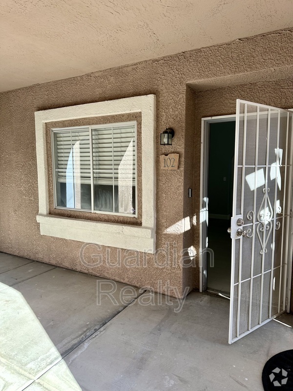 Building Photo - 401 Pine Haven St Unit Apt 102