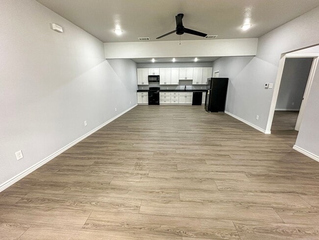 Building Photo - 11635 TX-36