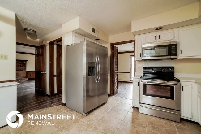 Photo - 2834 Lanthorn Dr