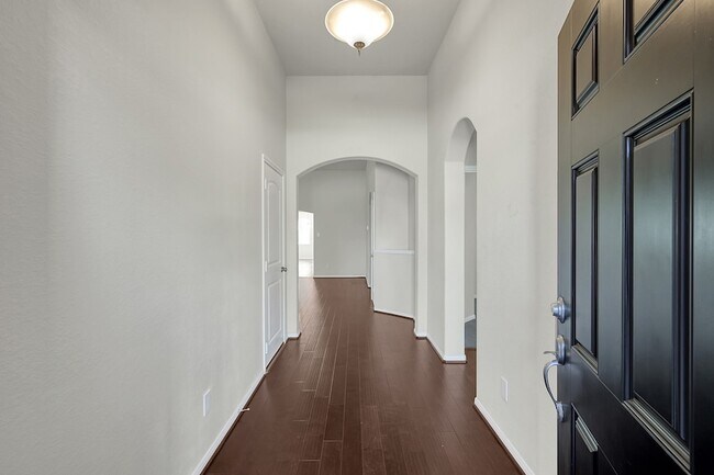 Photo - 30119 Saw Oaks Dr