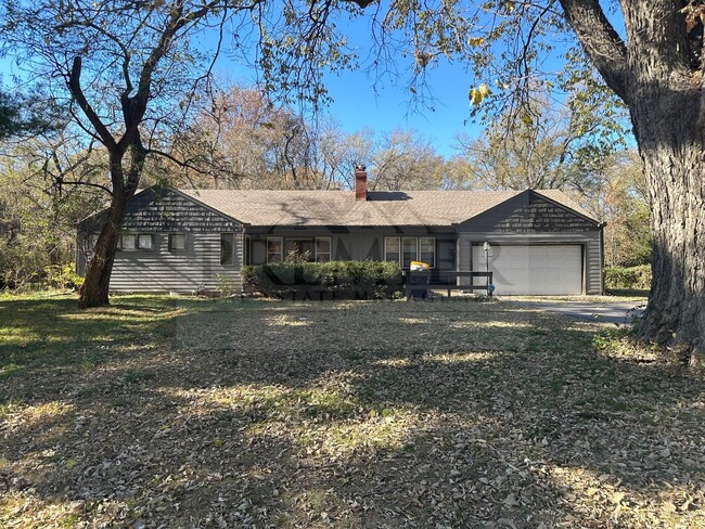 Photo - 10100 Blue Ridge Blvd