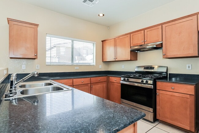 Photo - 2714 S Sailors Way