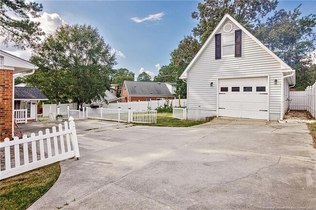 Photo - 2706 Colgate Dr