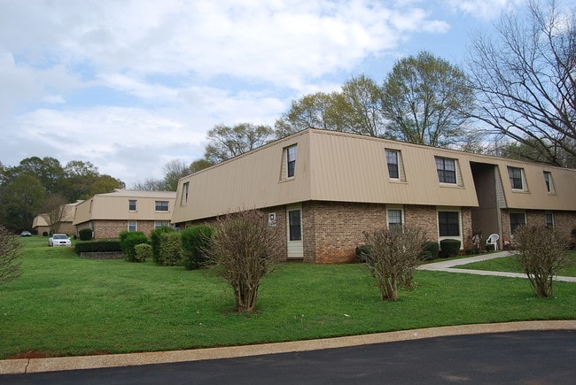 Building Photo - Bent Creek Rental
