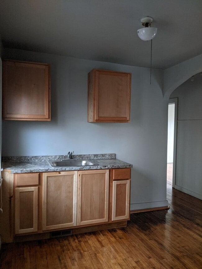 Photo - 2195 Springle St Unit 2197 Springle 2 (Lower)