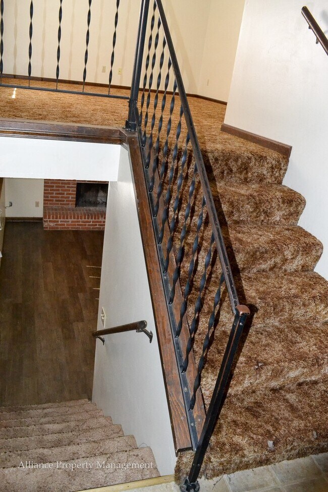 Photo - 2025 Shirley Ln Unidad 2027