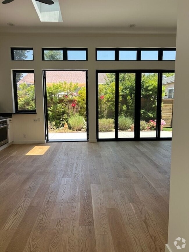 Building Photo - Spectacular one bedroom private ADU-garage... Rental