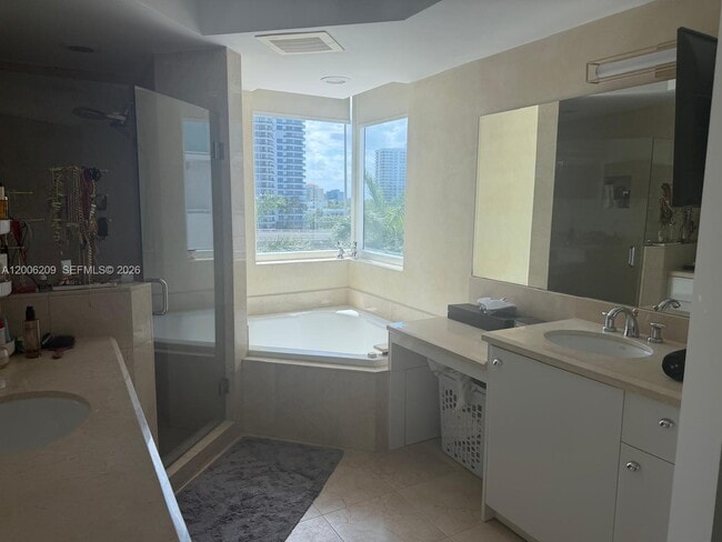 Photo - 19400 Turnberry Way Unit 331