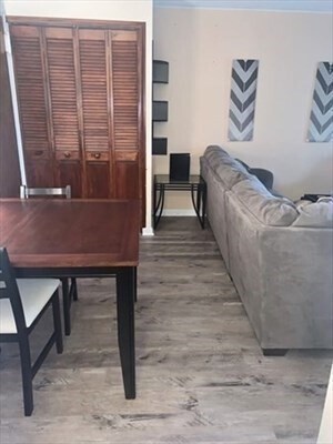 Photo - 140 Kenrick St Unidad 25