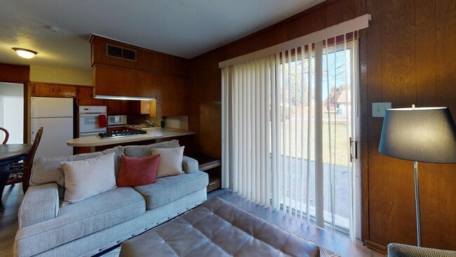 4106 Skyline Dr