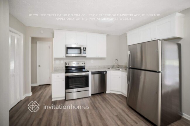 Photo - 3200 Vail Ct SW
