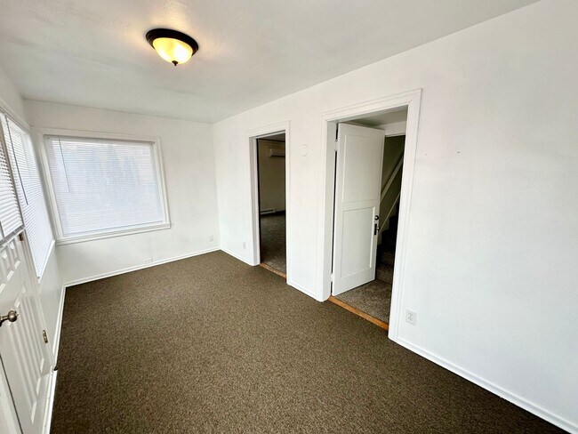 Photo - 610 S Pine St Unidad House