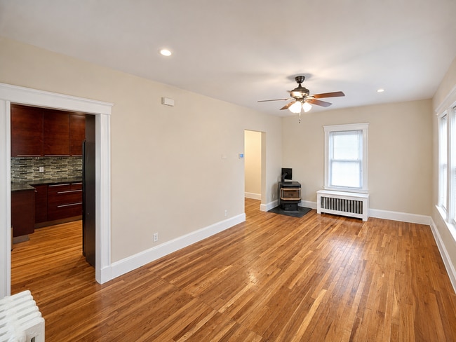 Photo - 13 Boscobel St