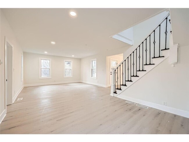 Photo - 1300 County Rd 6