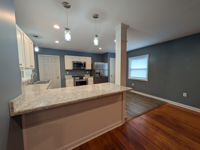 Photo - 703 E Riverside Dr Unit A