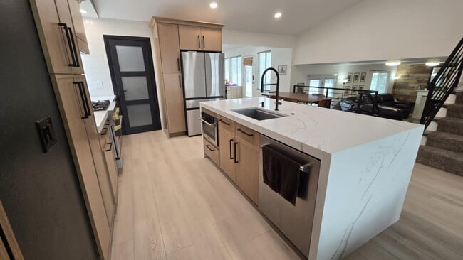 Kitchen- with drawer microwave and high end appliances - 2504 W Pine Needle Pl