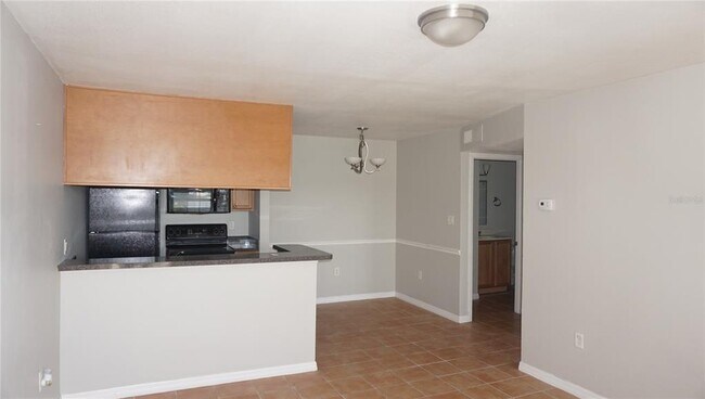 Photo - 220 Lake Parsons Green Unit 206