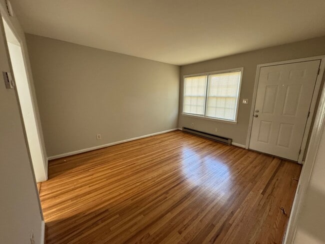 Photo - 3436 Washburn Ave