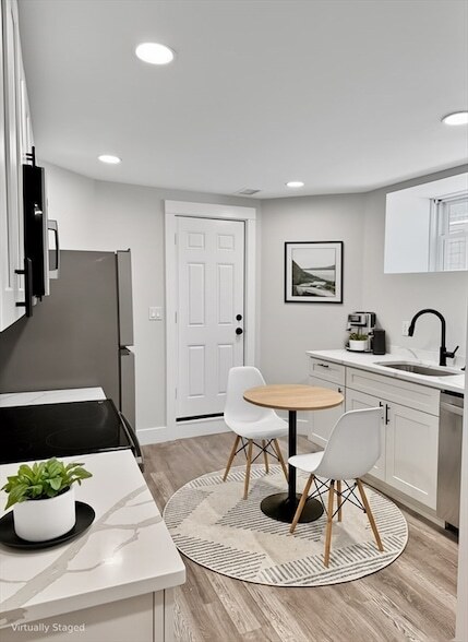 Photo - 90 Winthrop Shore Dr Unit B