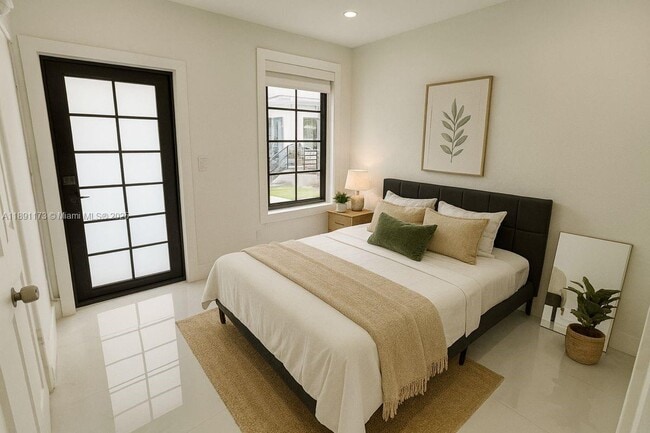 Photo - 733 Michigan Ave Unit 9