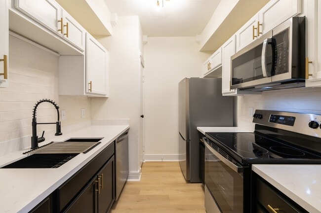 Photo - 10049 Westpark Dr Unit 125