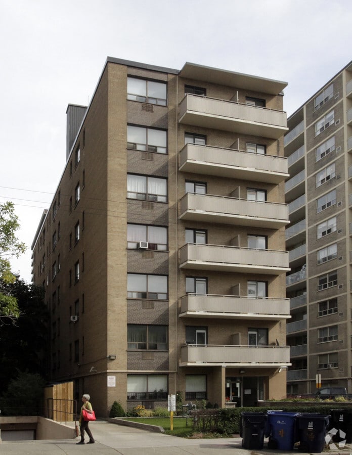 Primary Photo - 149 St George St