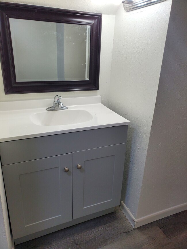 Photo - 1337 Main St Unidad 1