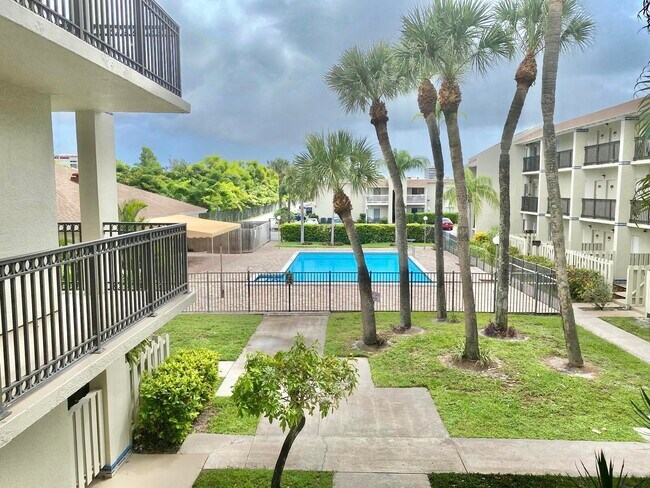 Building Photo - 1500 N Congress Ave Unit B20