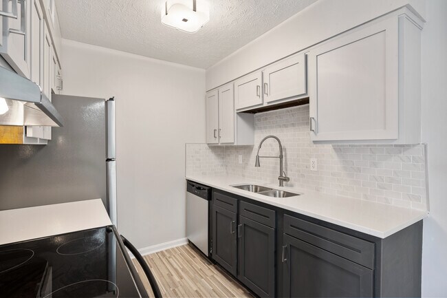 Green Valley Apartments