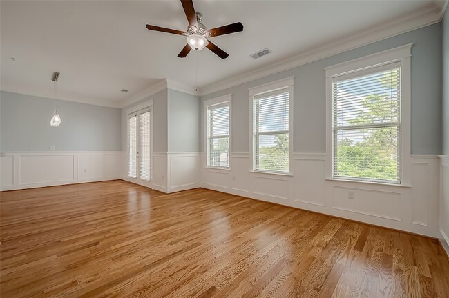 Photo - 2802 Morrison St Unit 301