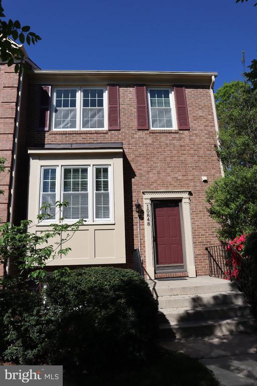 Photo - 10848 Douglas Ave