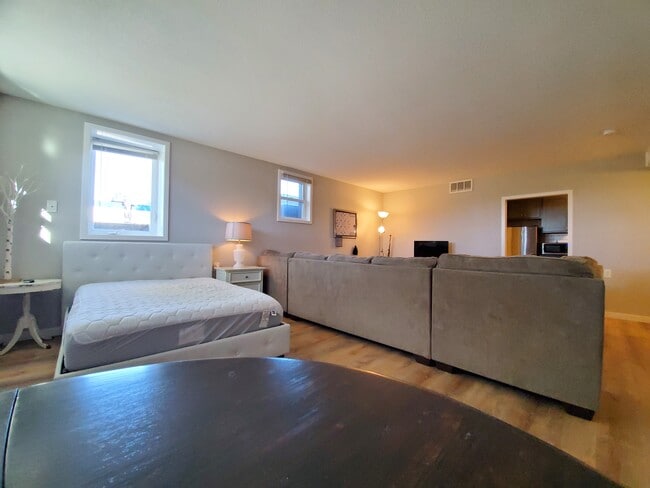 Photo - Med City Apartments