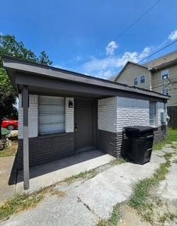 Building Photo - 3833 Mt Pleasant St Rental
