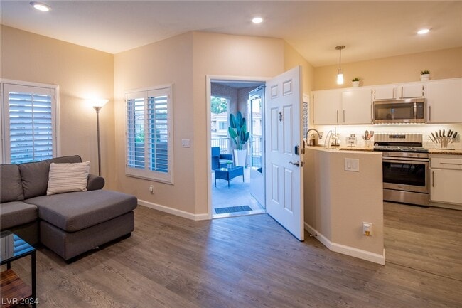 Photo - 251 S Green Valley Pkwy Unit 2721