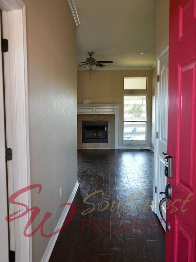 Photo - Charming 3 bed, 2 bath rental home with office!