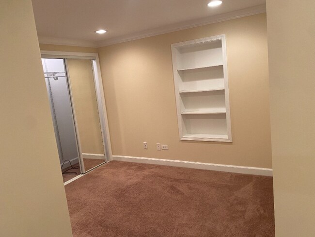 Photo - 5142 Fairview Ave Unit 11