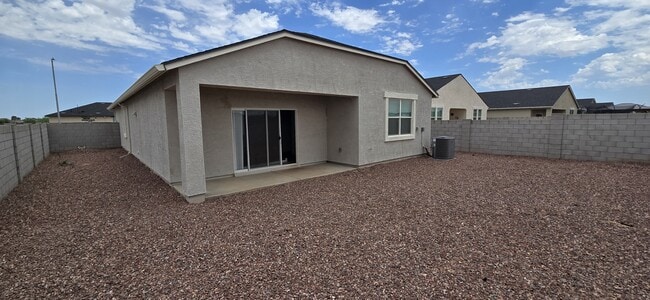 Photo - 1527 E Lardner Dr