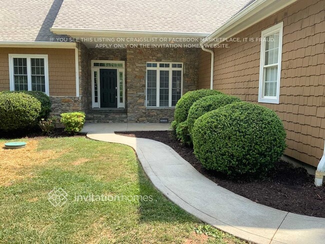 Photo - 242 Chuckwood Rd