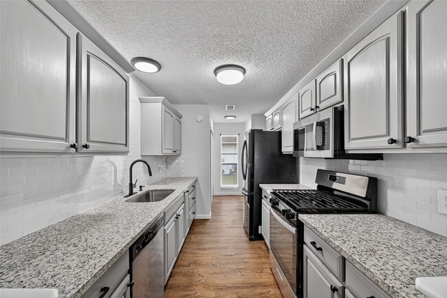 Building Photo - 22711 Smokey Hill Dr